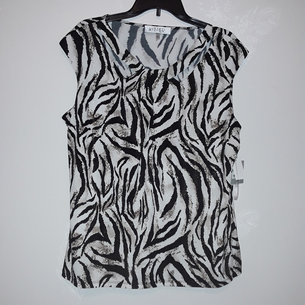 Kasper print top.